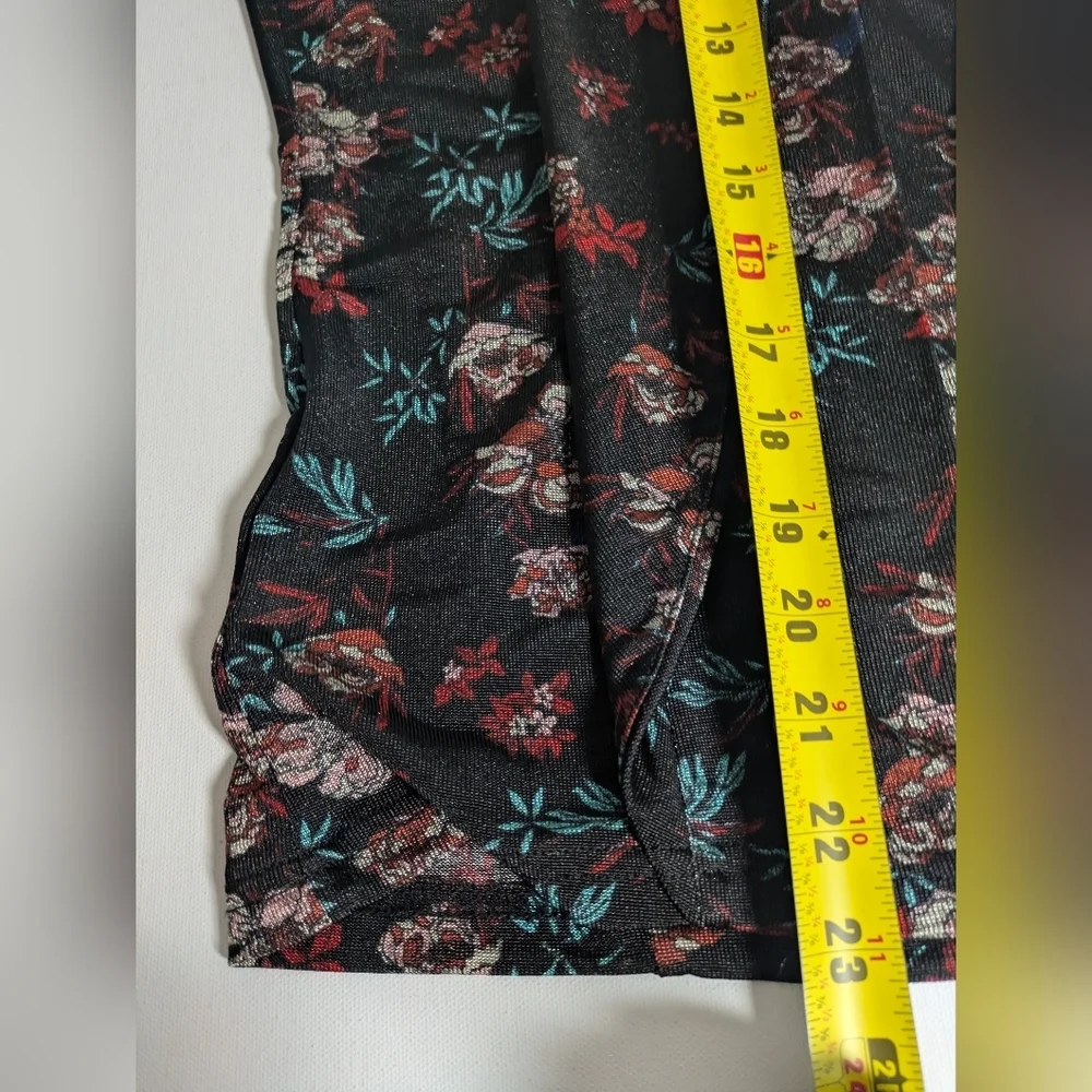 Free People EUC Womens Size Xs 3/4 Sleeve Floral Black Red Blouse Shirt Top Boho - Picture 11 of 14